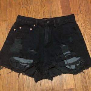 FOREVER 21 Distressed Back Denim Shorts